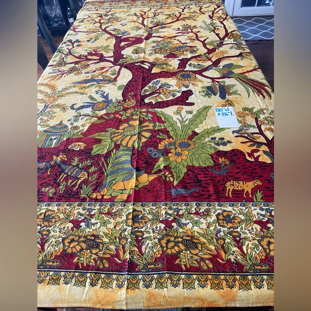 80x80 Cotton Rectangular Tablecloth.